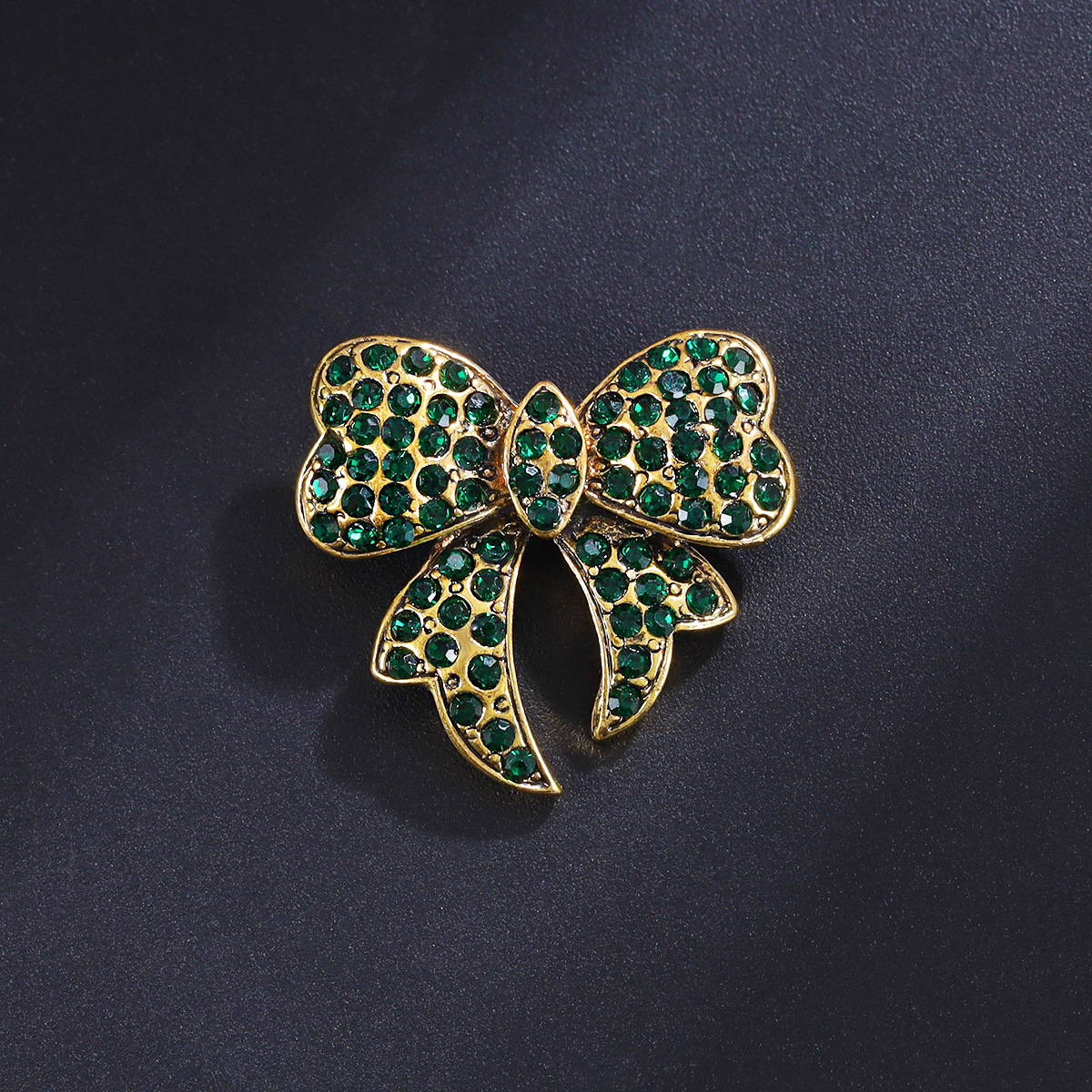 Sophisticated cute metal brooch with bow