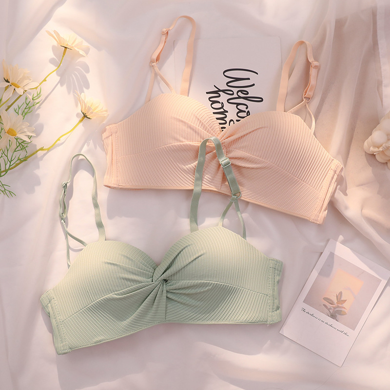 黑雪001单件 新品无钢圈小胸聚拢内衣 螺纹舒适乳胶棉杯少女文胸|ru