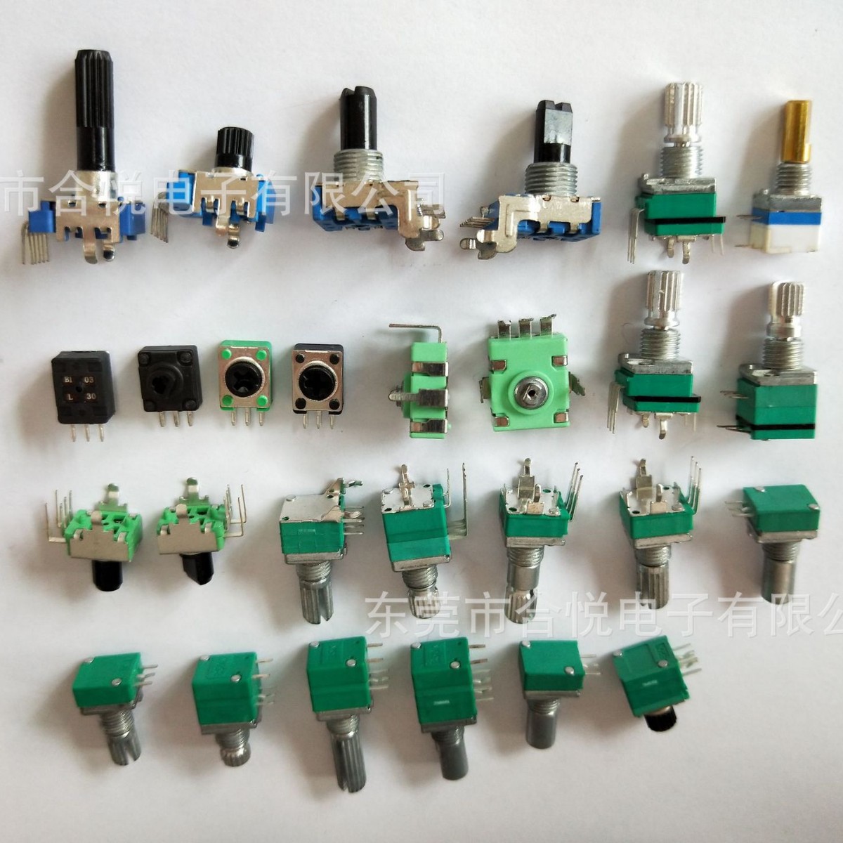 方型电位器单联双联可调电位器按键开关防尘调音调光电位器
