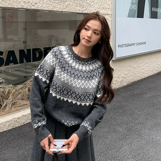 韩系女装秋冬款费尔岛时尚圆领套头山羊绒针织衫女长袖针织套头衫