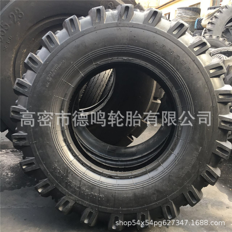 Suministro de neumáticos de minería de banda de rodadura profunda 10.00-20 1000-20