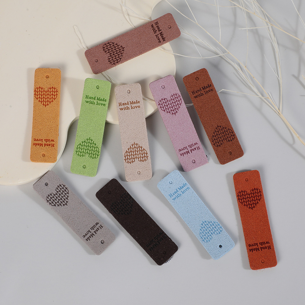 彩色LOVE爱心皮标made 超纤韩国绒标签 鞋帽箱包配饰服装辅料批发