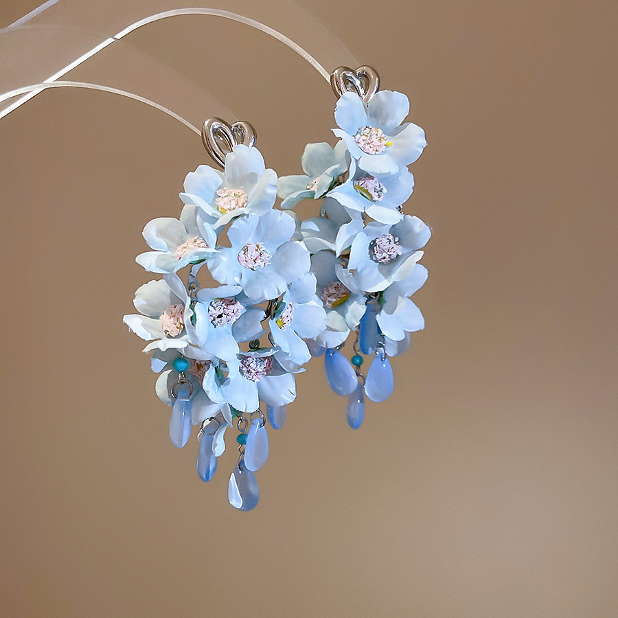 Pendientes de perla de flor azul de tela de aguja de plata Pendientes de ambiente fresco Pendientes de alta calidad de lujo ligero súper hada