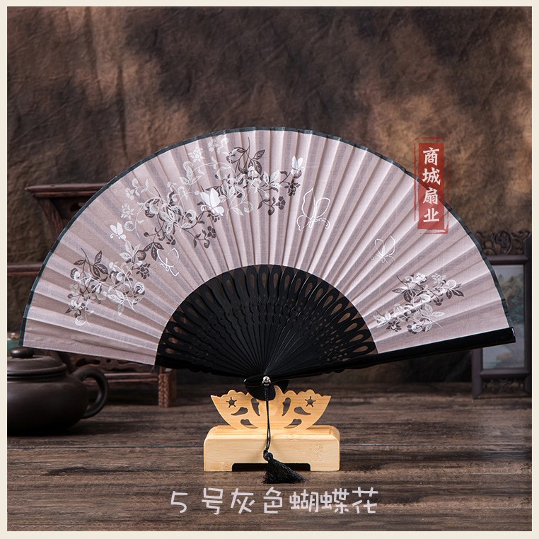 No.5 회색 나비 꽃