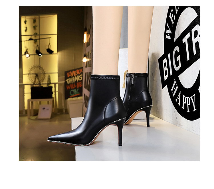 Smal klack med hög klack och dragkedja i sidan, spetsiga rhine-borrstövlar för kvinnor_voghion.com