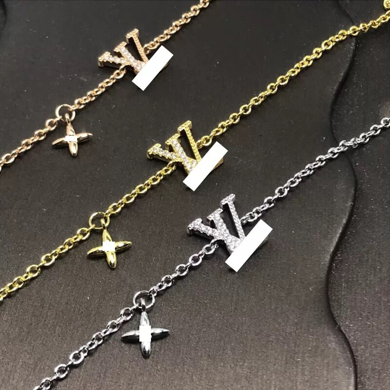 High-End Lu Family Full Diamond V Letter Necklace Bracelet Earrings Enamel Set Manufacturer Wholesale Dropshipping