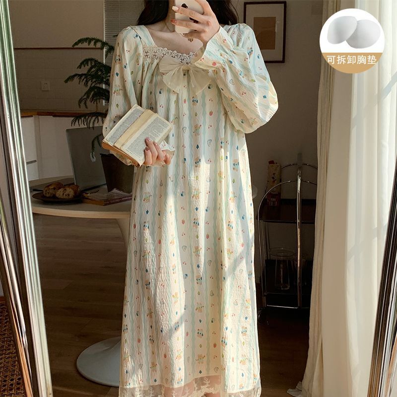 雲の綿のパジャマの女性の春と秋の胸のパッドの長袖の眠りのスカートの甘い王女の風のゆったりしているレースの家の服|undefined