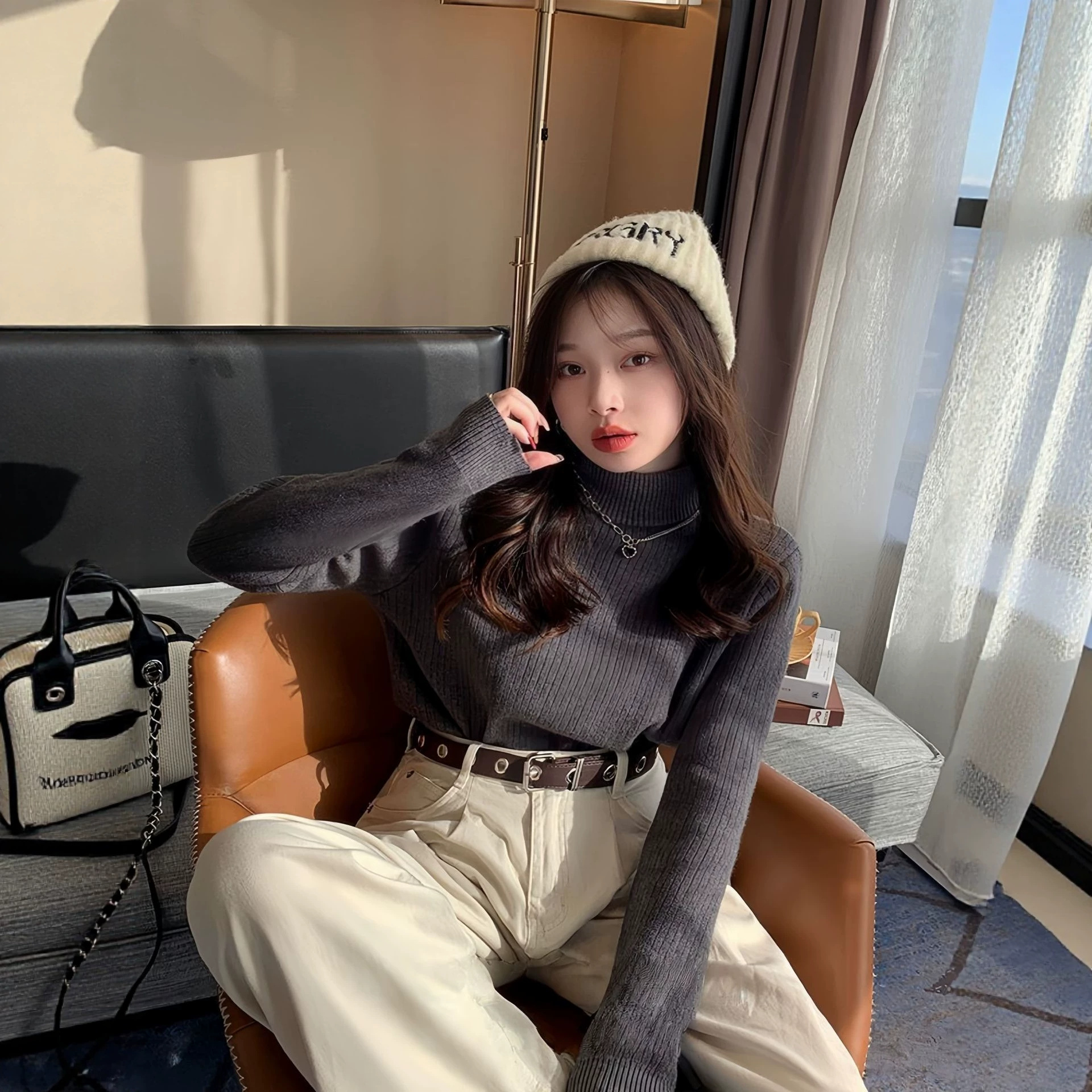 Fleece-lined dark gray fashion sweater, thick high-necked sweater for autumn and winter, warm sweater