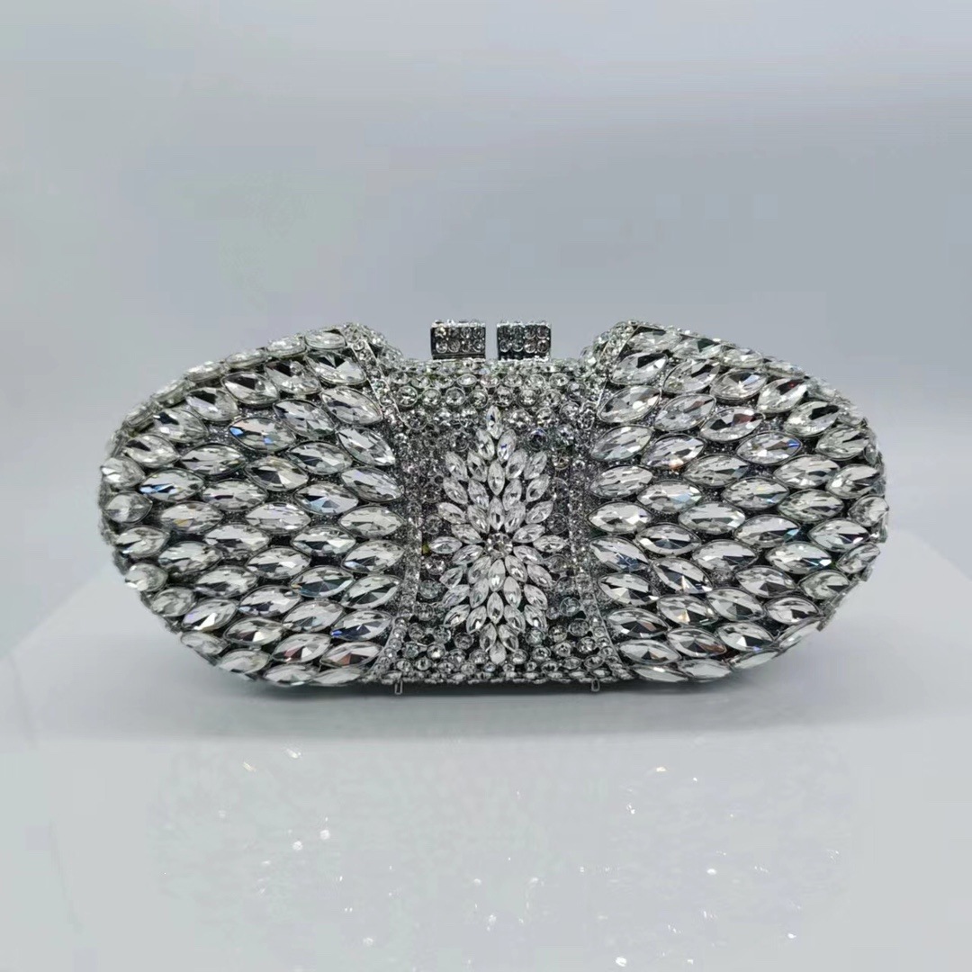 Nuevo paquete de diamantes para la cena, caja metálica dura, bolso de diamantes, bolso de fiesta europeo y americano, bolso de mujer