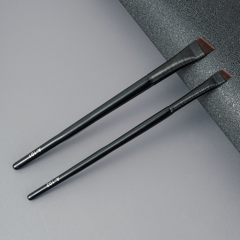 Wang Qixiang es el mismo cepillo de ojos de cuchilla A102 cepillo de cejas de ángulo plano, cepillo de cejas de gusano de seda, cepillo de maquillaje de opacificación