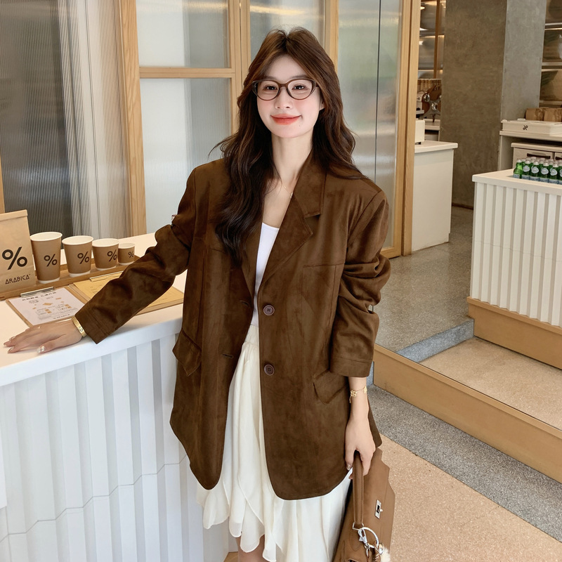 Real Shot of Brown Commuter Style Suede Blazer 2025 Autumn New Retro Fashion Cool and Sassy Top