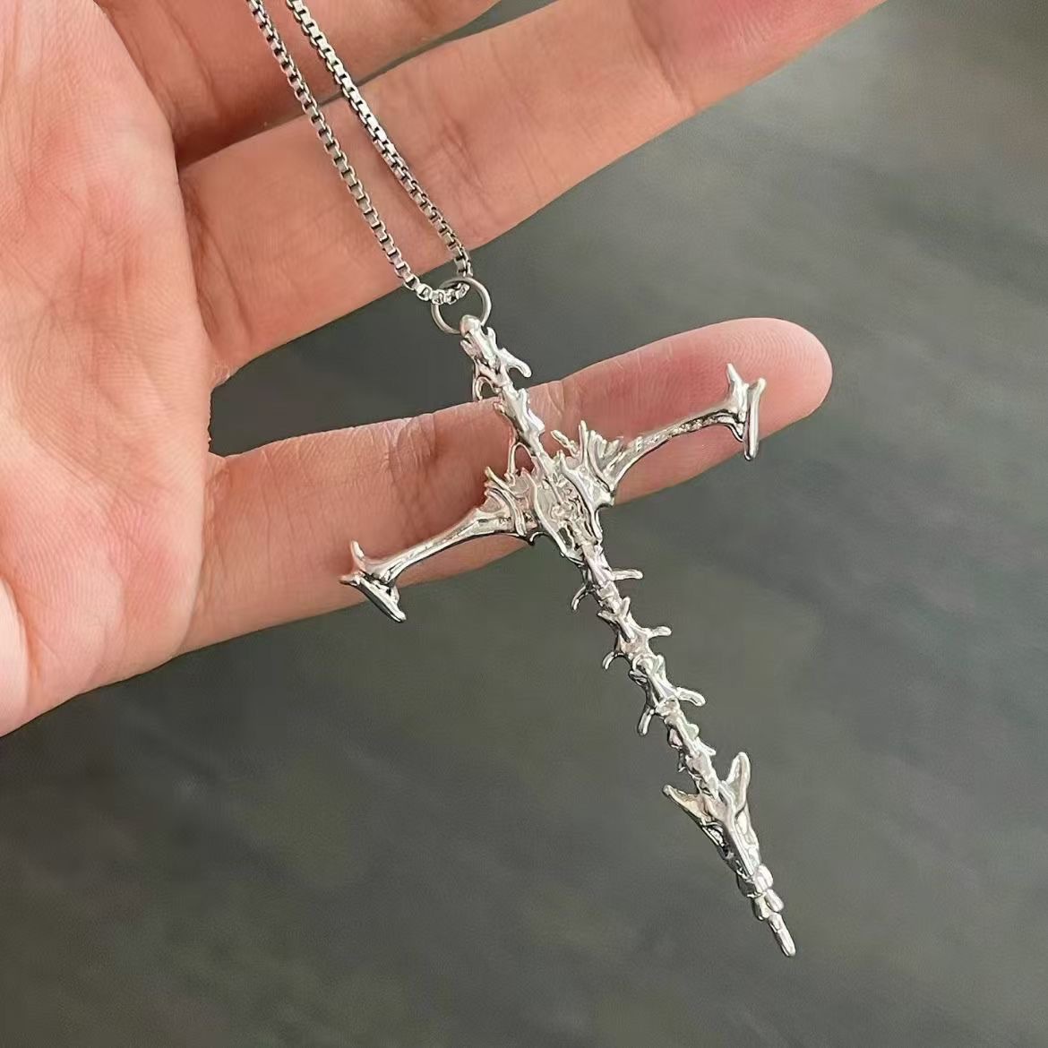 Dark Style Skull Skeleton Cross Pendant Necklace American Retro Fashion Old Trendyy Boys Necklace