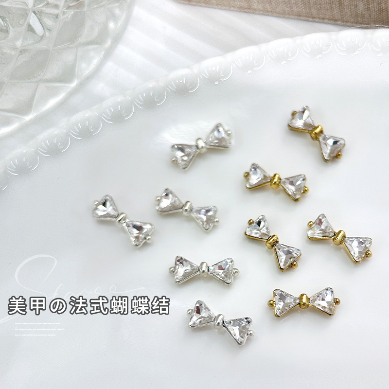 Trendy Butterfly Bow Nail Art Accessories Diamond Alloy Bow Gold Silver Diamond Nail Decorations Wholesale