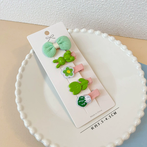 Green set with bow