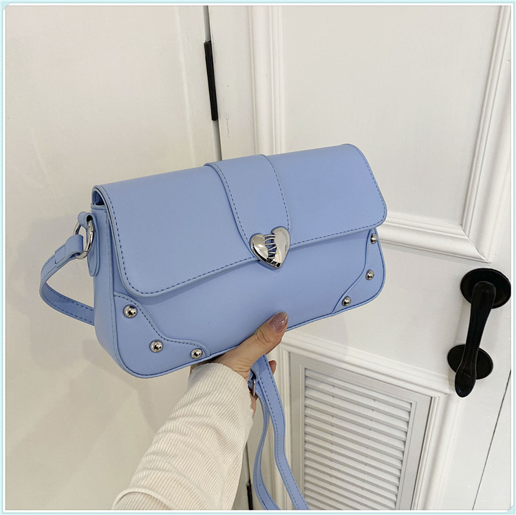 Women's Small Pu Leather Solid Color Vintage Style Classic Style Square Magnetic Buckle Shoulder Bag display picture 2