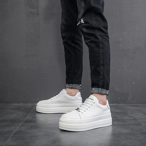 Men's height-increasing insole shoes with thick sole, cake shoes, fashionable white shoes, breathable trendy men's shoes, Wenzhou live broadcast and distribution of trendy shoes.