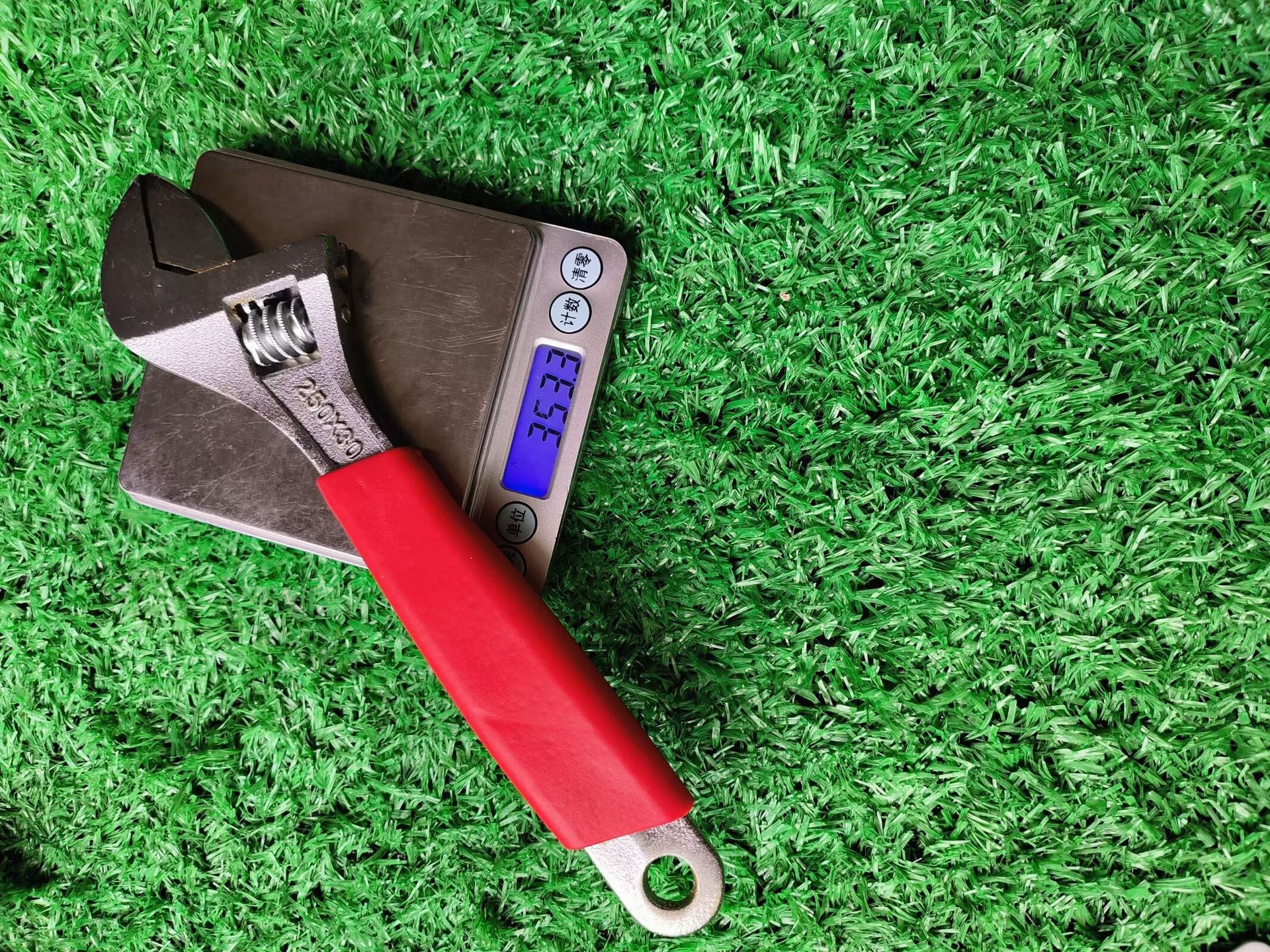 F19CB50E09EDC6CC822EEAECAE1A82