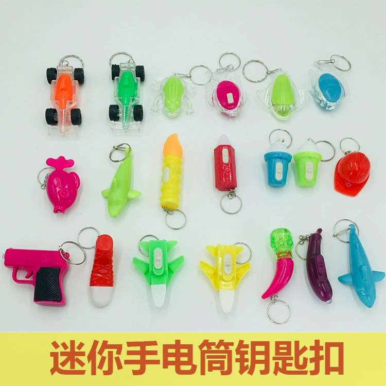 Мини-пластиковый детский фонарик для автомобиля, различные подвески, прозрачный брелок в виде рыбы, светящийся фонарик, ларек ночного рынка