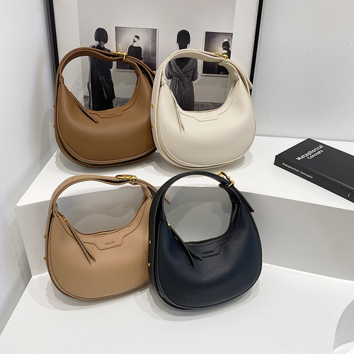 This year's trendy underarm bag for women, suitable for foreign trade export, with a high-end and elegant style, hand-held crescent-shaped bag, fashionable and convenient for commuting cross-body bag.