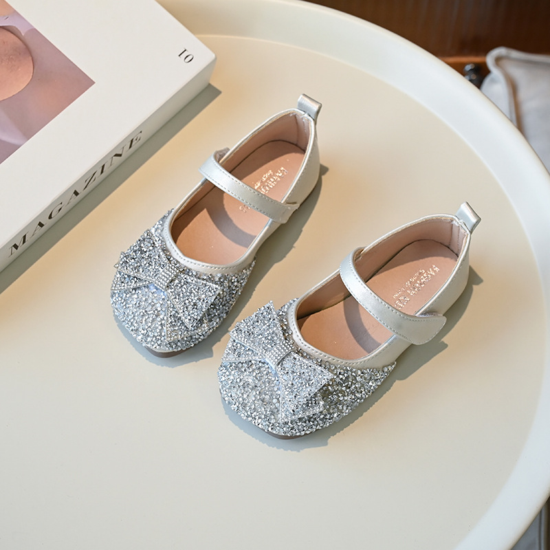 Zapatos de princesa para niñas otoño nuevos zapatos de cristal coreanos zapatos de diamante para niñas vestido con suela suave zapatos de cuero princesa pequeña moda