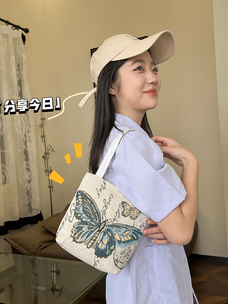 Fashionable purse