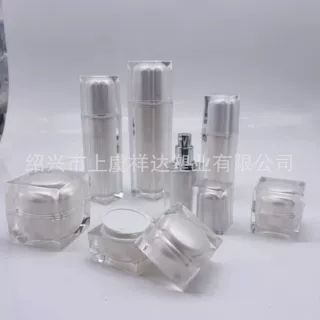 厂家定制亚克力四方直角水晶水乳瓶  化妆品护肤品套装瓶