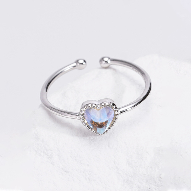 Aurora Moonstone Love Heart-shaped Ring 2