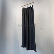 Th���ɽ������ᴹ׹�����ȿ����ֱͲ���г���Ů�ļ��¿�C54086
