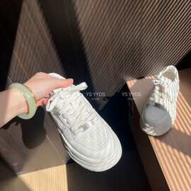 真皮增高小白鞋女秋季新款松糕厚底鞋2025超火爆款百搭软底休闲