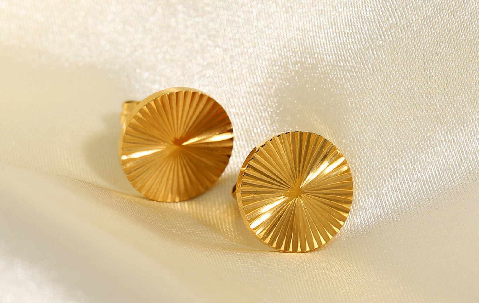 fashion goldplated stainless steel round earringspicture11