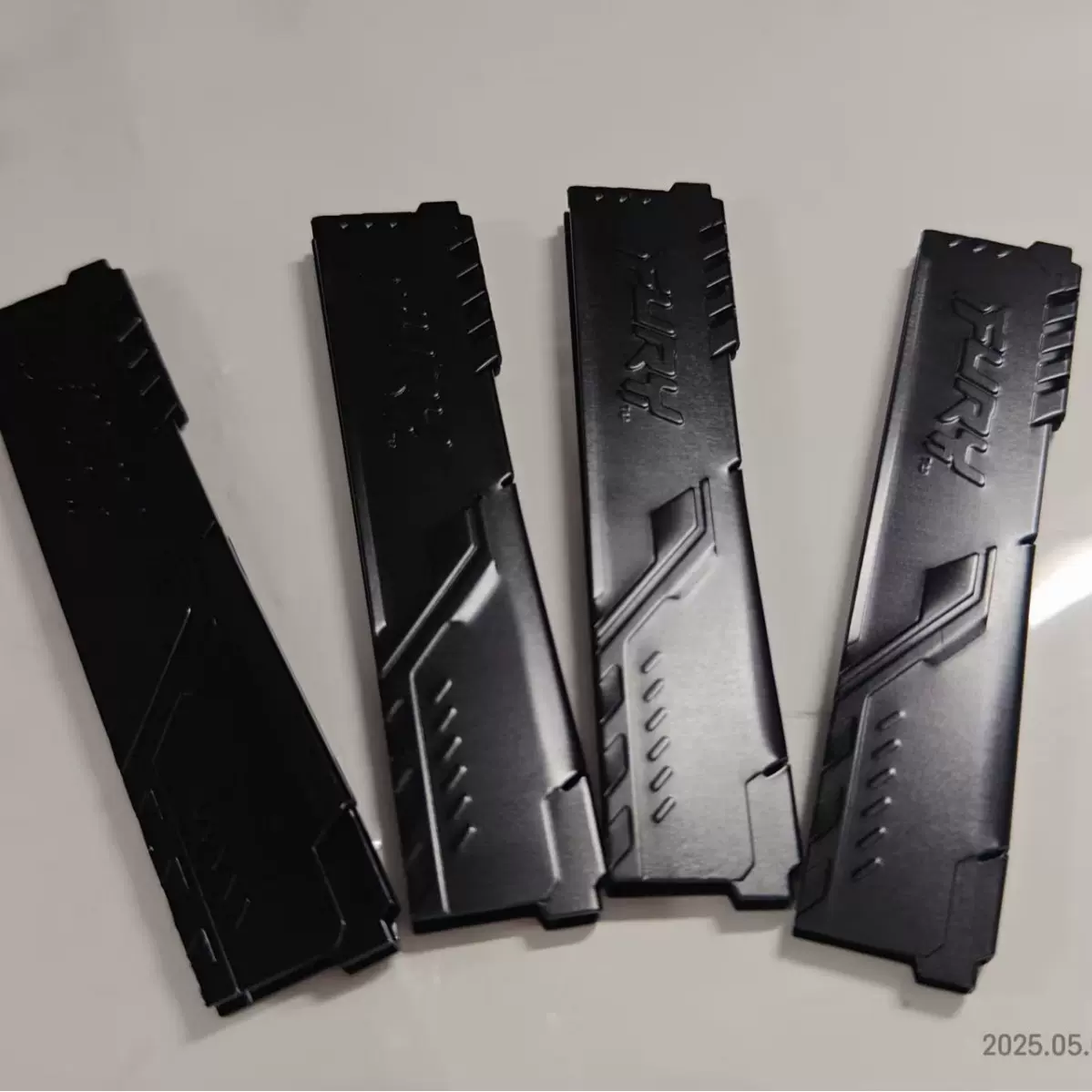 内存条散热马甲DDR3/4/5服务器内存条通用散热外壳装饰马甲