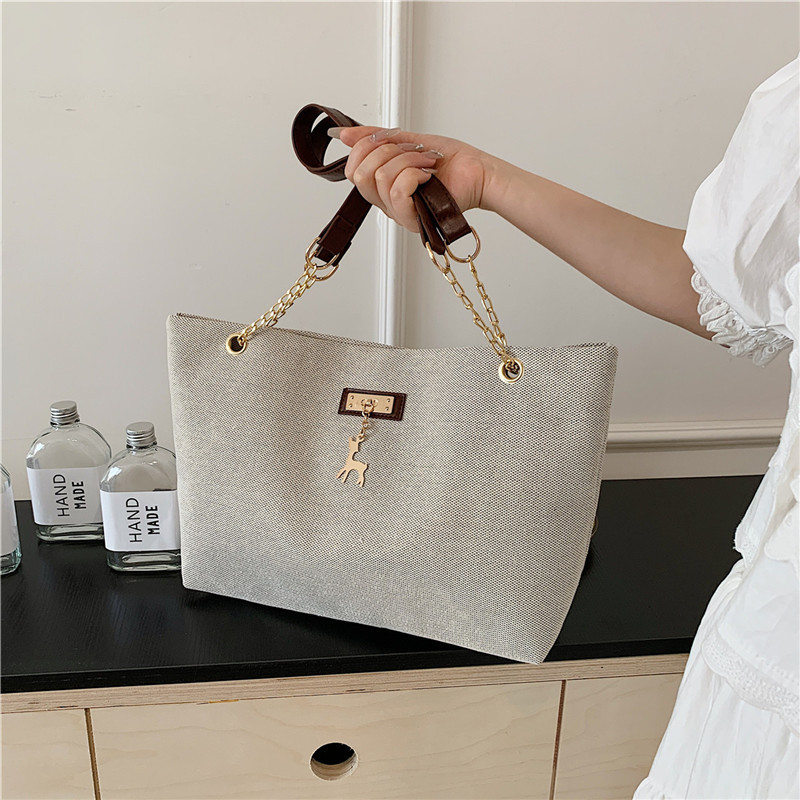 Bolso de gran capacidad 2024 nuevo bolso de mujer de moda de viaje retro cadena bolso de hombro portátil bolso de mano casual