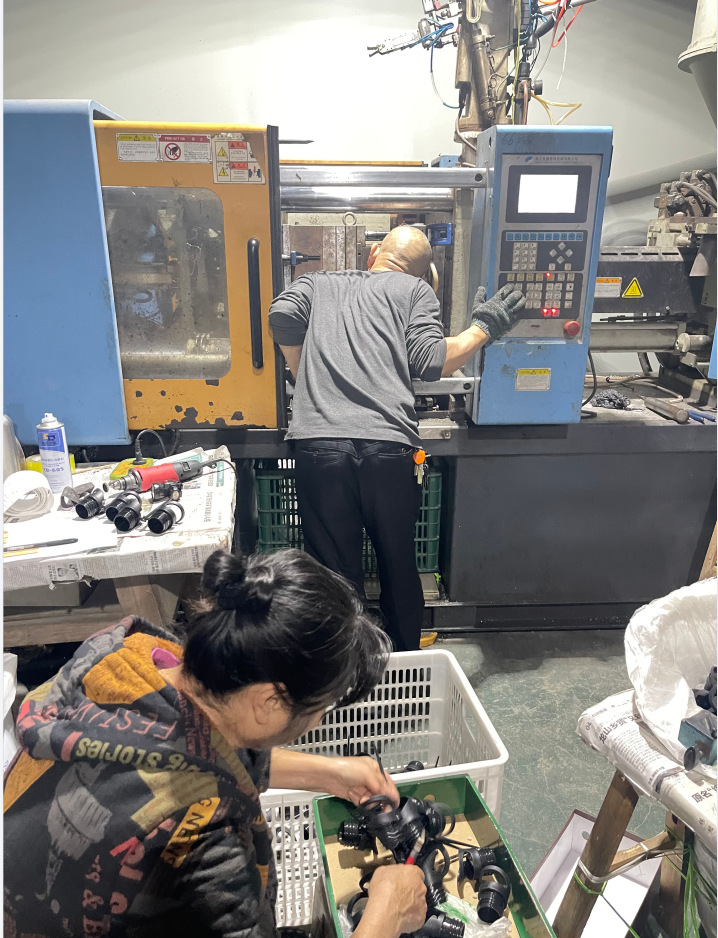 8952975fadf2344878f0542ee0962c