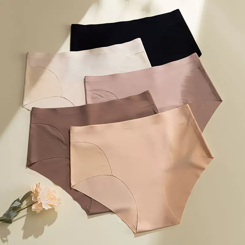 欧美无痕中腰内裤女士夏季薄款冰丝透气不夹臀巴西女生运动三角裤