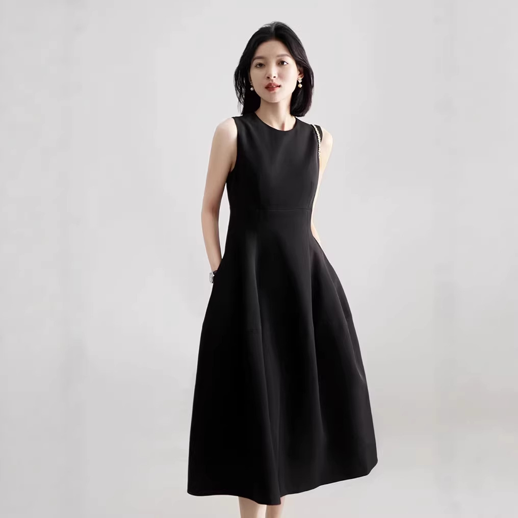 Đầm midi cổ tròn không tay ôm nhẹ phong cách trắng tinh khôi — đen chi tiết 3