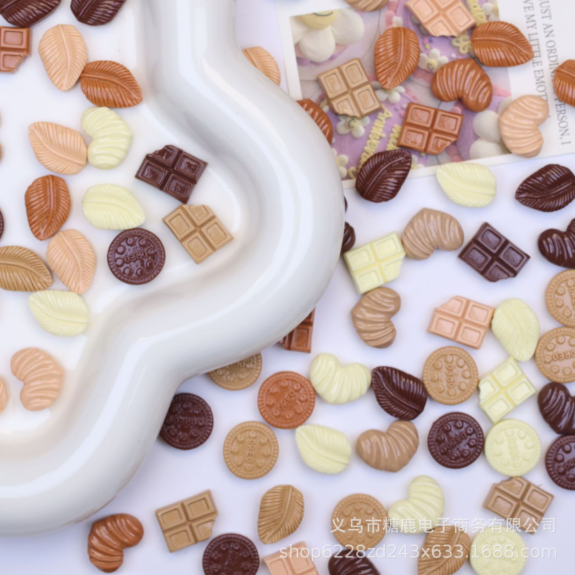 迷你食玩巧克力树脂配件奶油胶diy发夹洞洞鞋扣饰品手机壳水杯贴
