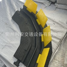 CE�����ۜp�َ����^�D�� cable protector