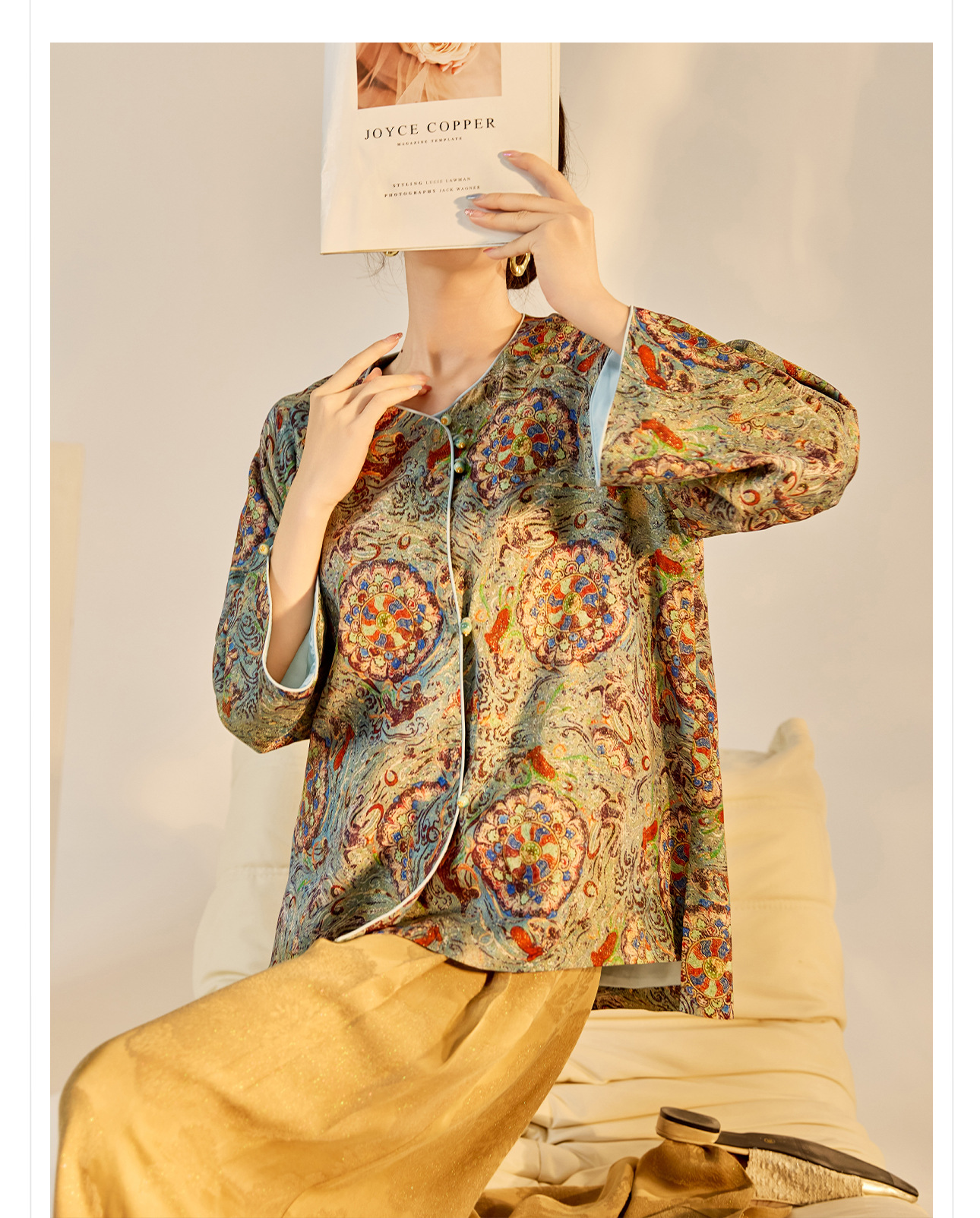 Áo khoác nữ phong cách Trung Hoa mới, cổ chéo, in thêu chỉ vàng, chất rayon cao cấp N8042 — màu xanh nhạt chi tiết 3