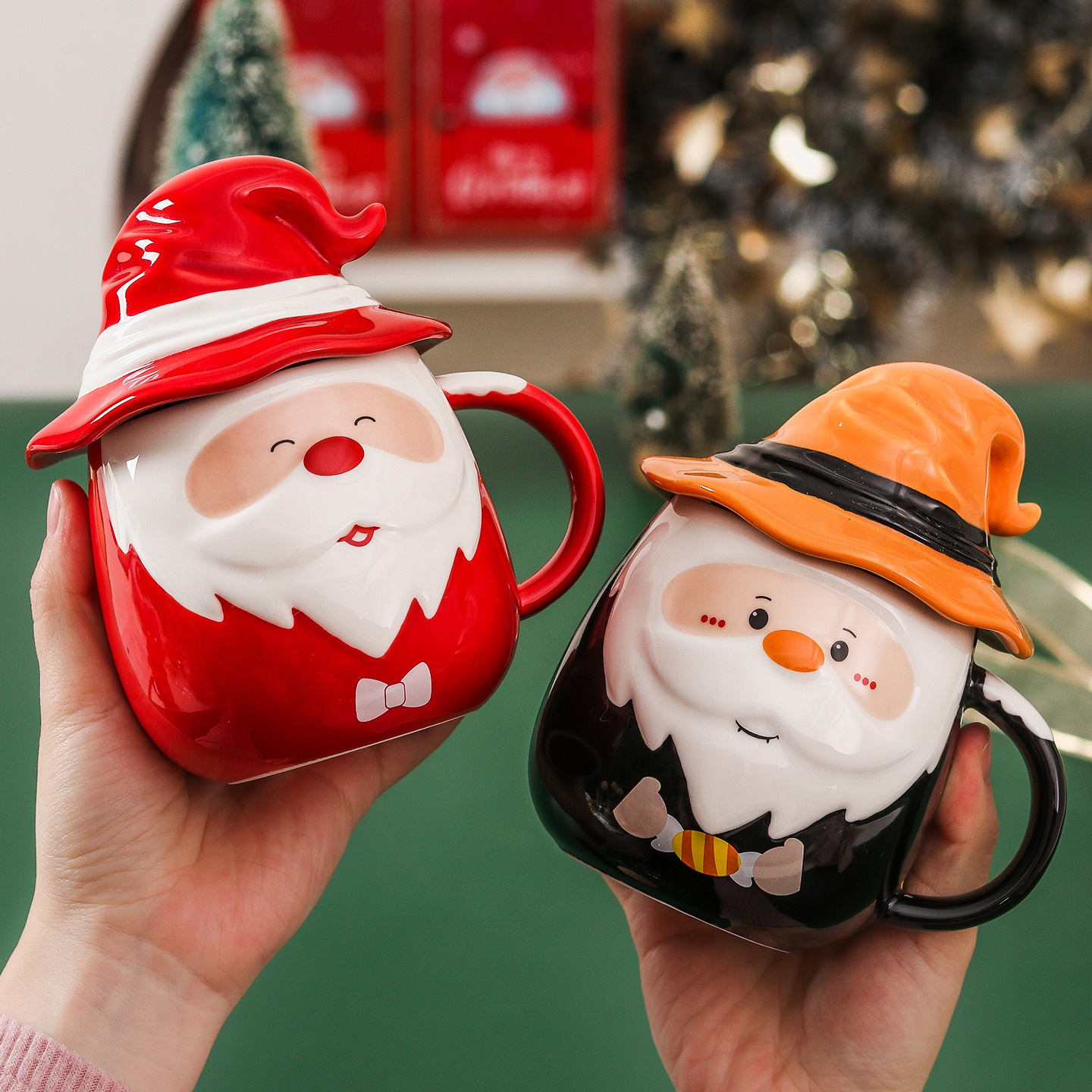 Santa Claus cup + lid (pack of two) random