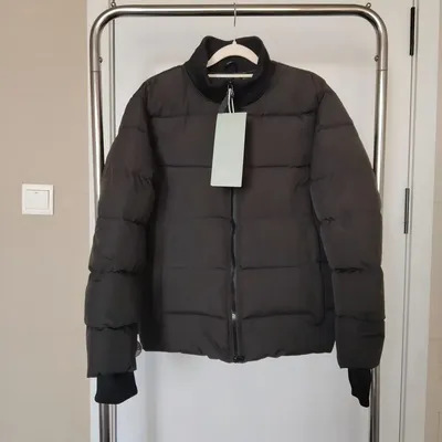 In-Stock down Jacket with Large Pockets, Goose Down, Wolf Fur Large Collar down Jacket, Outdoor Goose down Windemere Parka