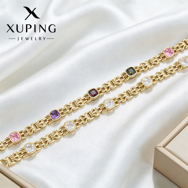Xuping Europa y los Estados Unidos transfronterizos geometría cuadrada hueco pulsera de aleación de cobre chapado 14k color nicho personalidad joyería al por mayor mujeres