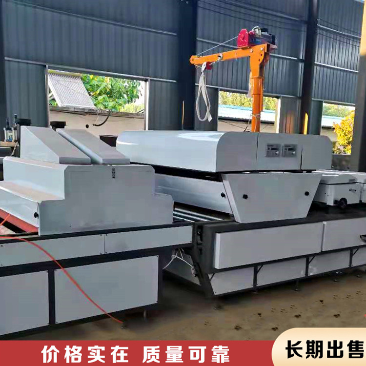 数控雪弗板PVC板上光油机设备厂家 广告牌亚克力板UV淋涂机价格