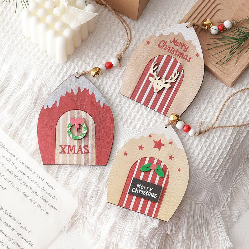 Decoraciones navideñas de madera colgante de madera exportado en el norte de Europa pequeña casa colgante guirlandas de alce
