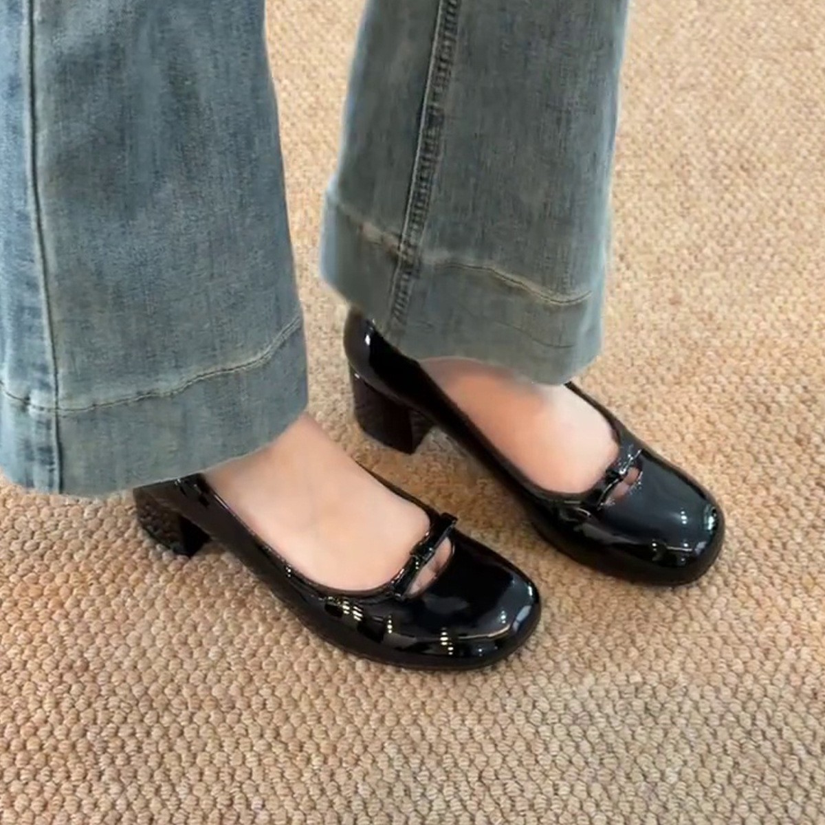 검은색