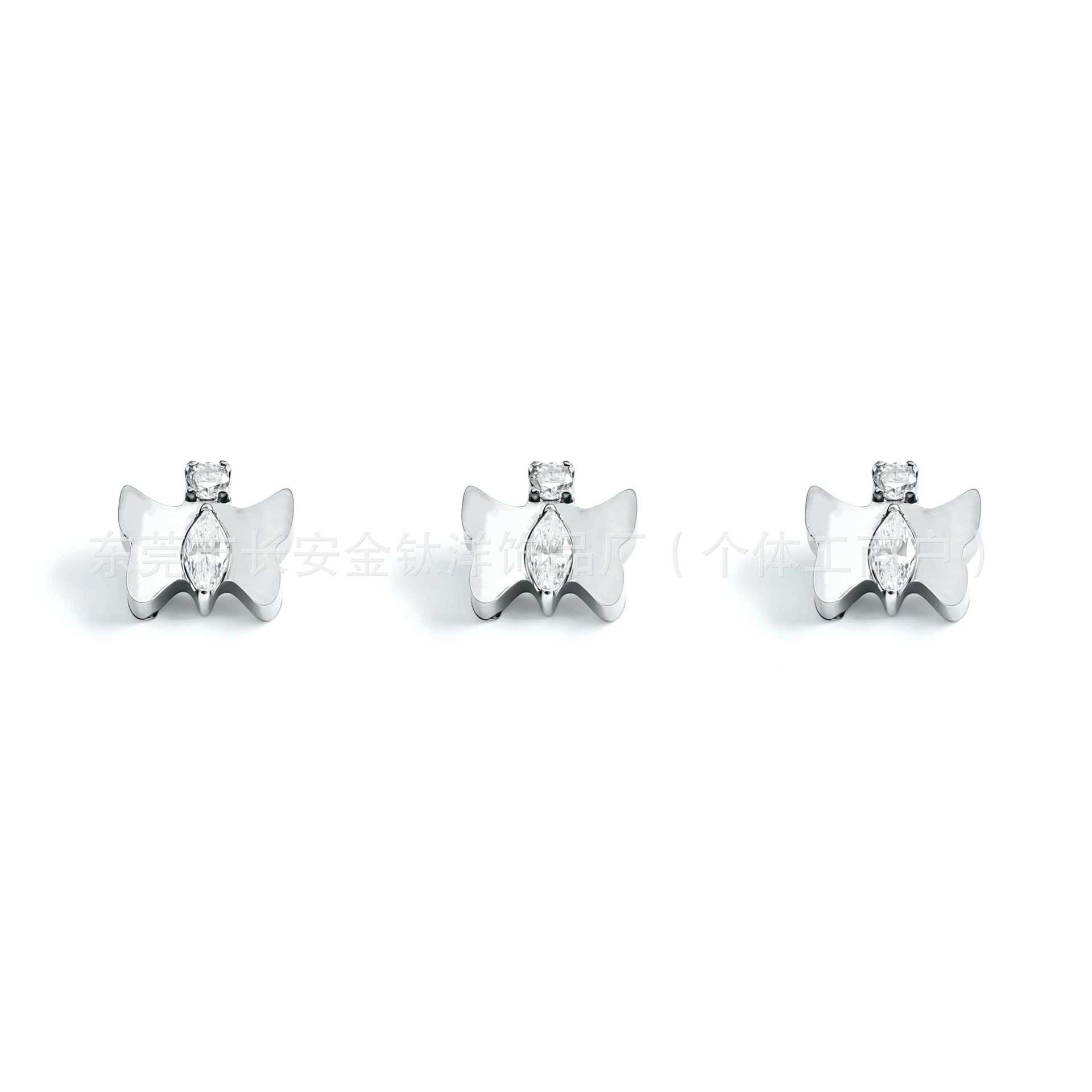 Labret piercing jewelry detail image