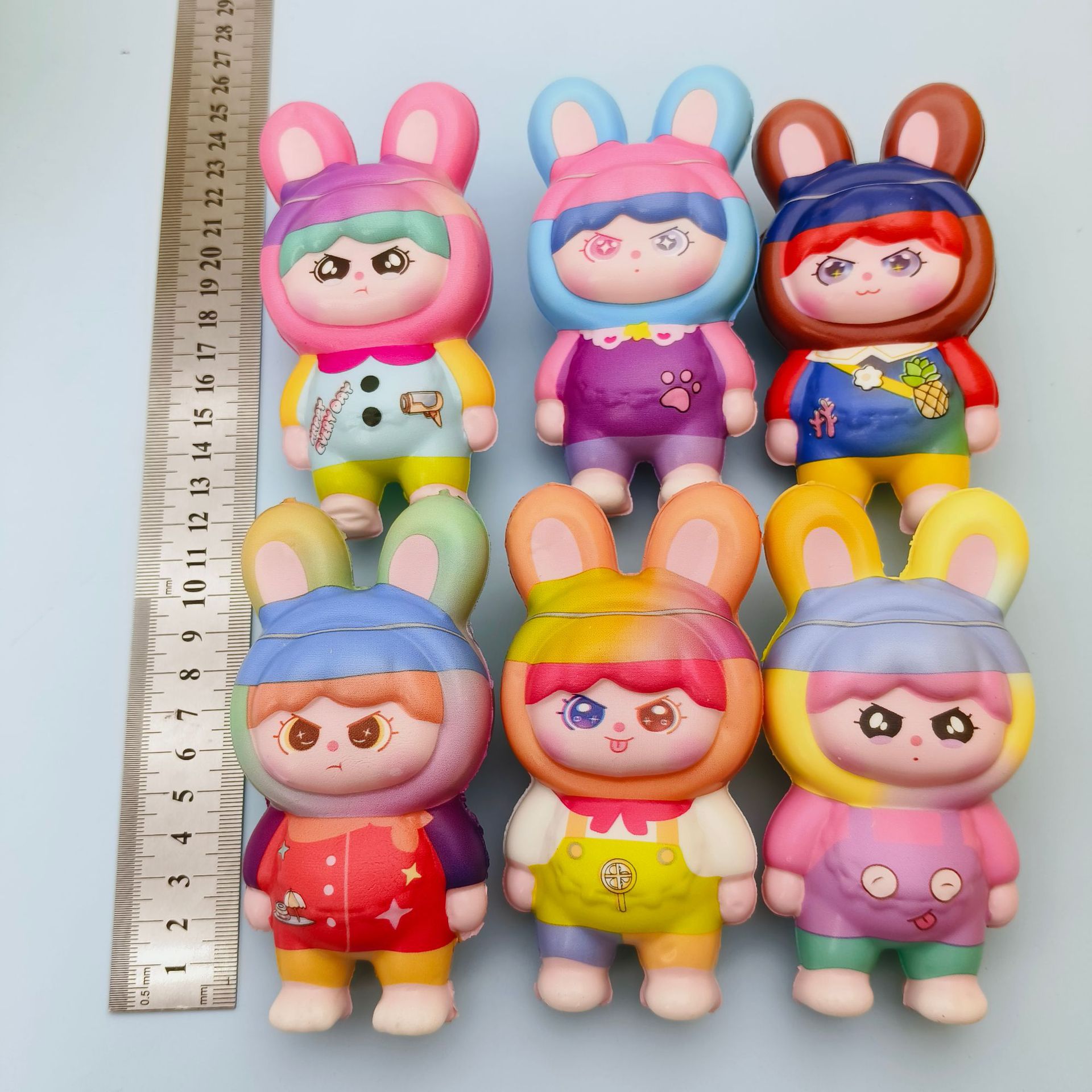 세 살짜리 머리 스카프 아기 (약 12cm)