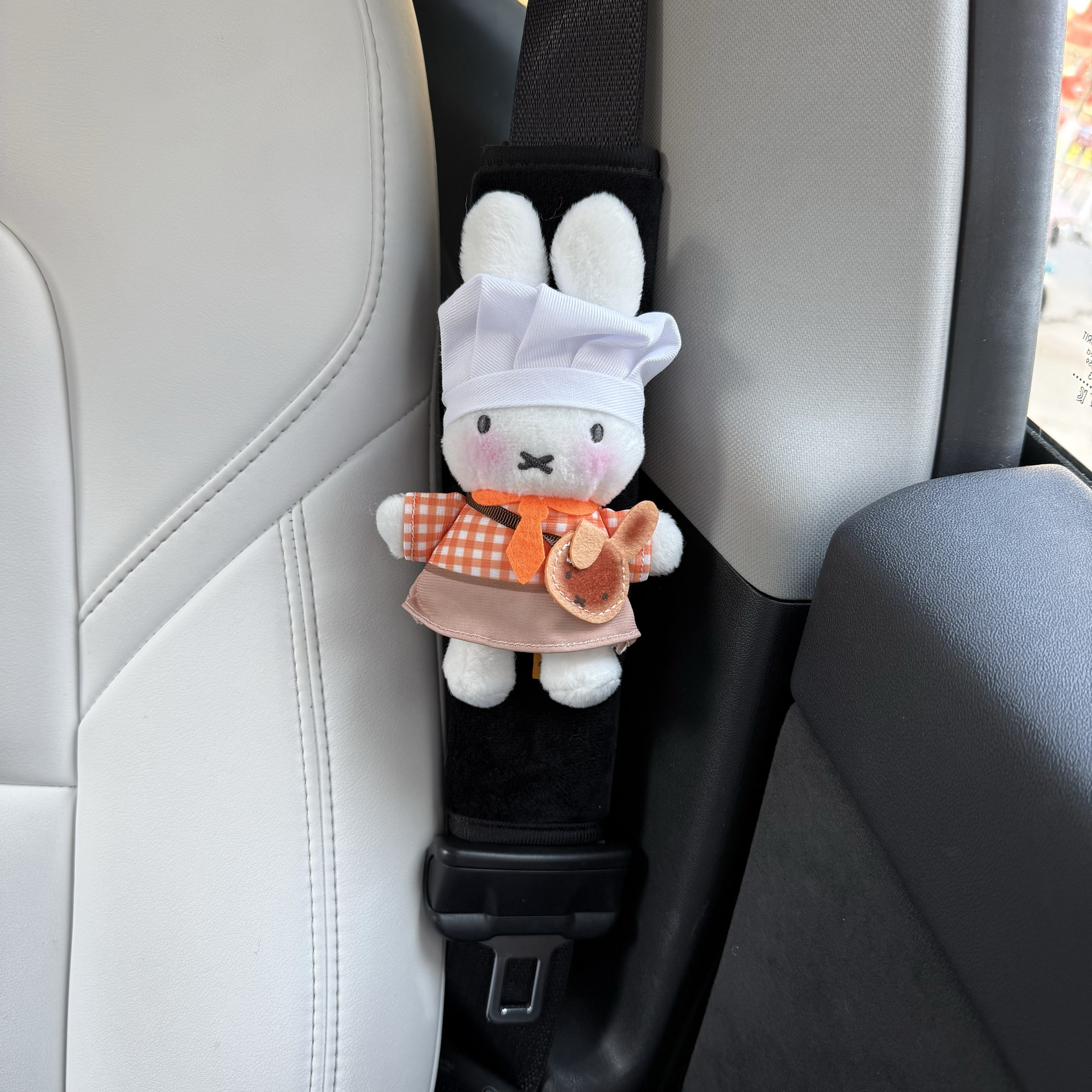 Car Seat Belt Shoulder Protector, Comfortable and Breathable, Anti-Strangle Protection for Long-Distance Use, Shoulder and Neck Safety Belt, Car Interior Supplies