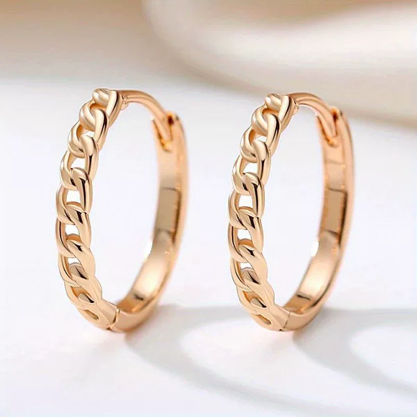 Simple fashion personality new hollow twist ear ring Joker chain design I cold wind temperament earrings