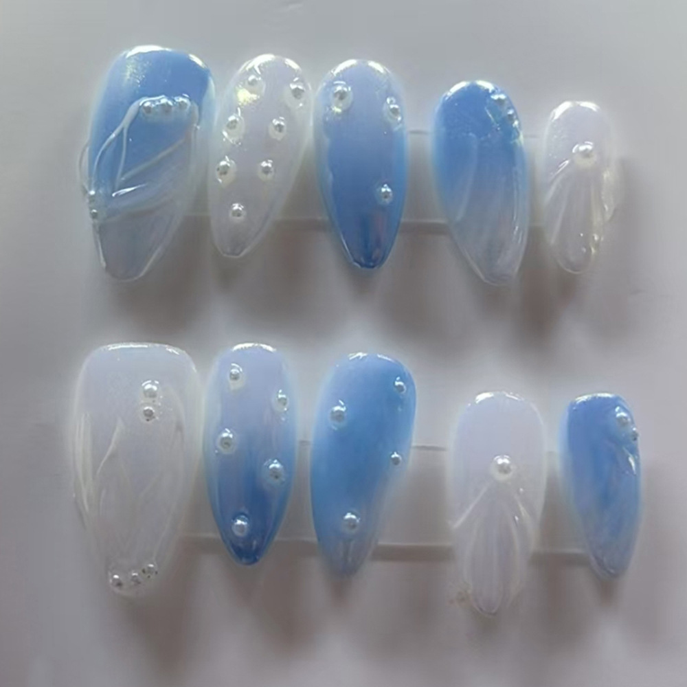 Ventas transfronterizas de perlas adornadas manicuras 3D onduladas parches de uñas de moda elegante gradiente de uñas azul y blanco