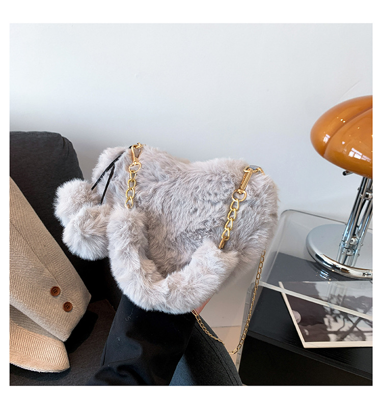 Peach Heart Handbag, Cute Plush Ball Shoulder Bag, Personalized And Niche Women's Solid Color Temperament, Heart Shaped Plush Diagonal Straddle Bag_voghion.com